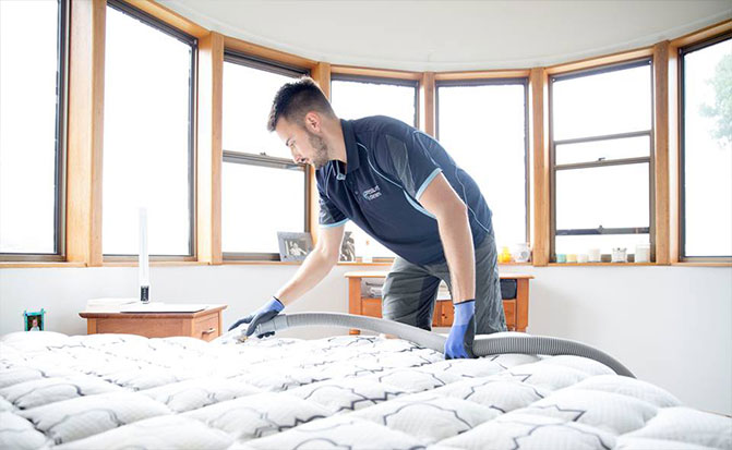 Mattress Cleaning: Restore Freshness and Comfort to Your Bed